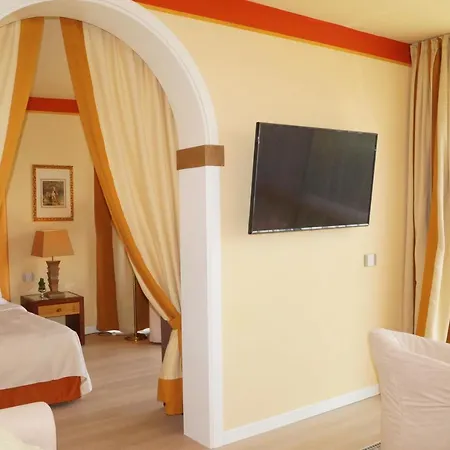 Greif Hotell 5*